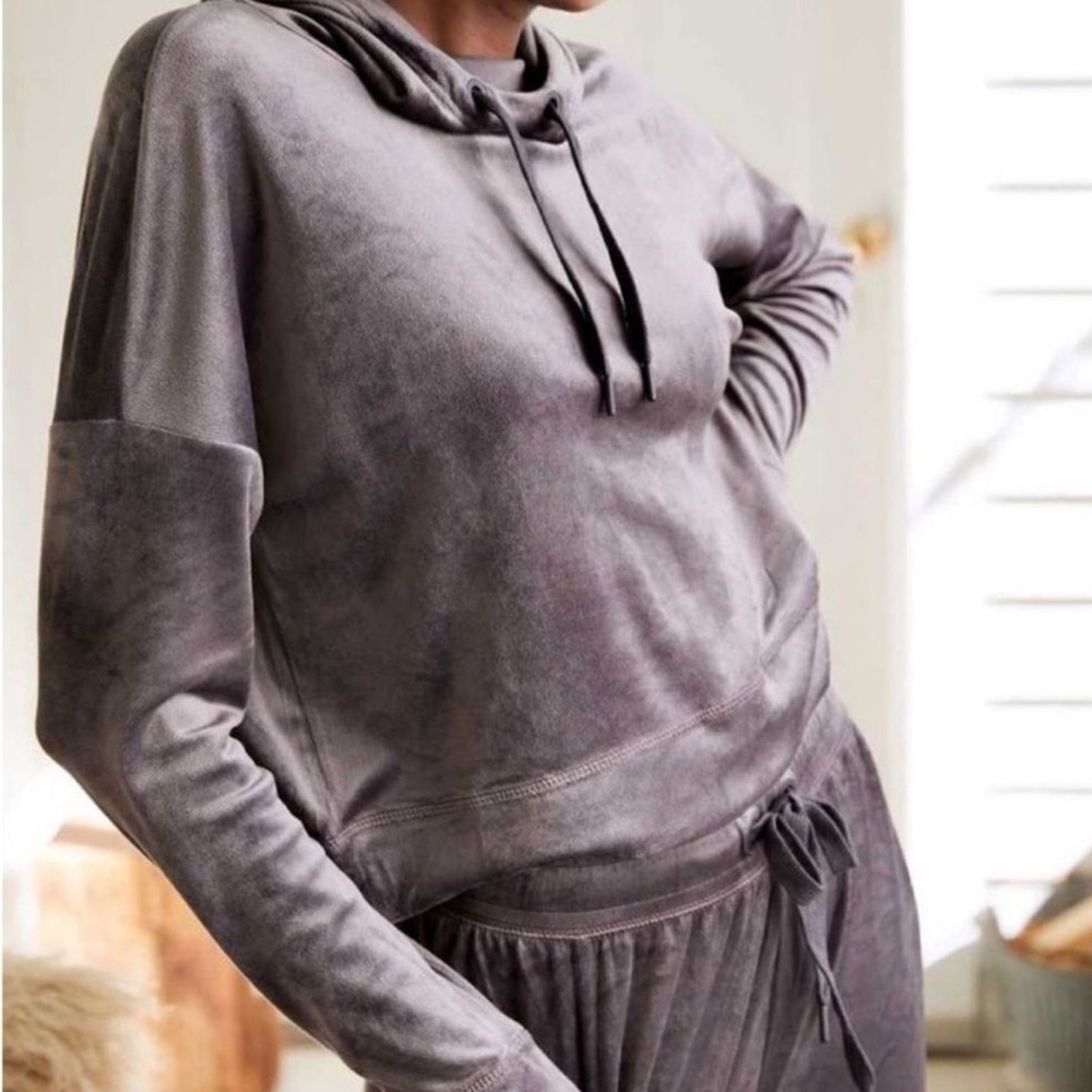 Aerie OFFLINE After Party Cropped Velour Oversized Pullover Hoodie Sweatshirt